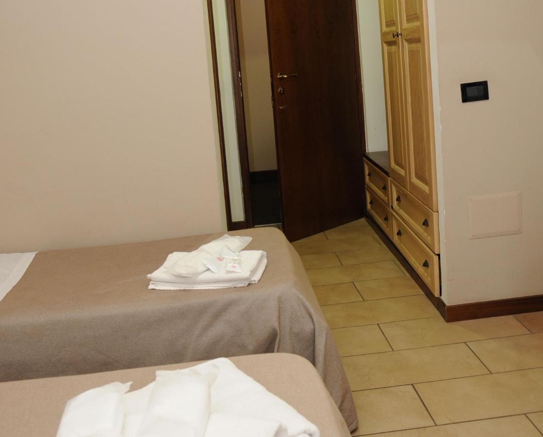 Hotel Fly Casoria Extérieur photo