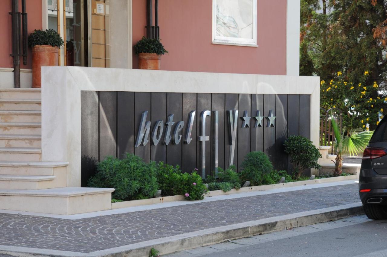 Hotel Fly Casoria Extérieur photo