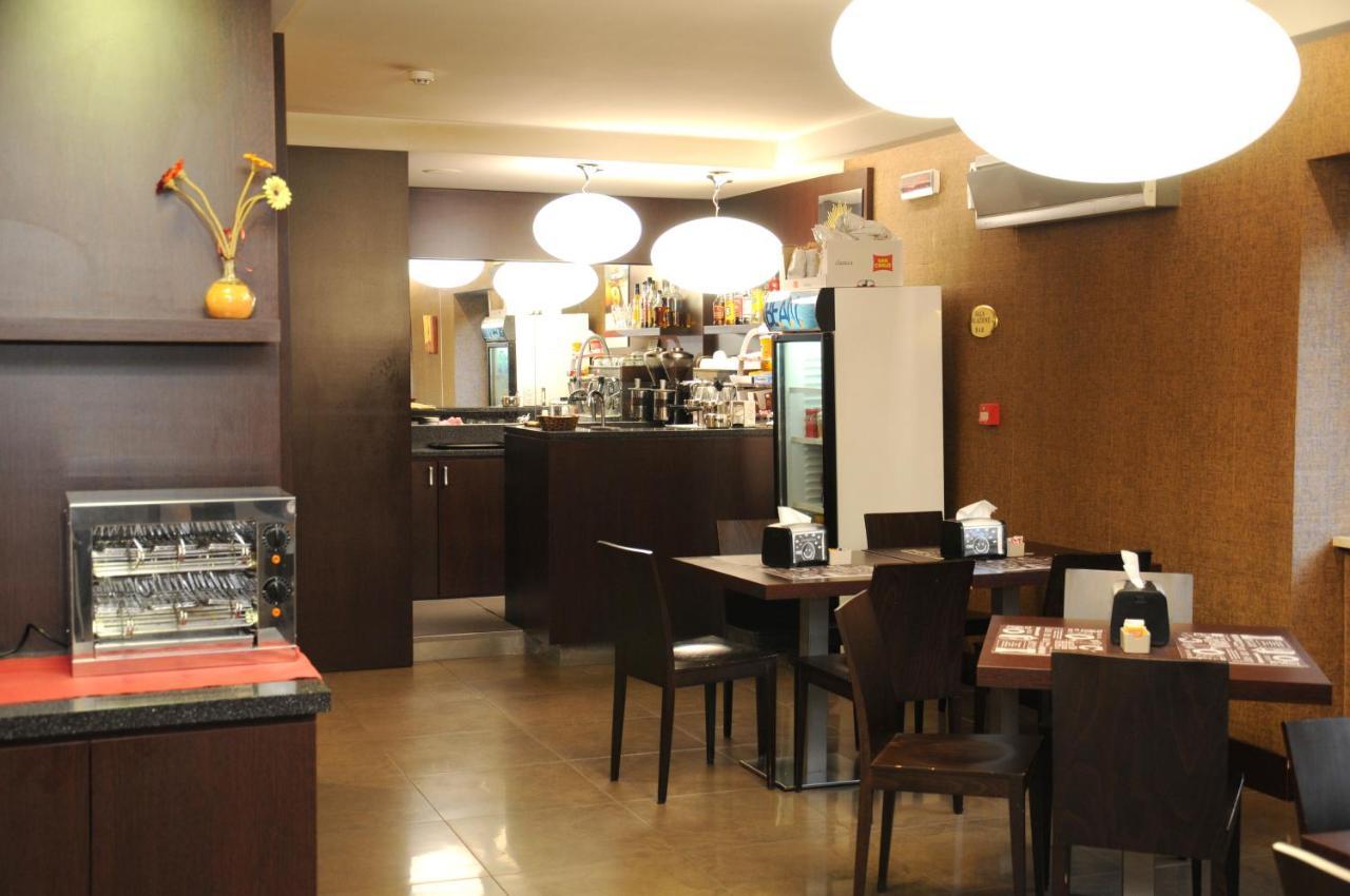 Hotel Fly Casoria Extérieur photo